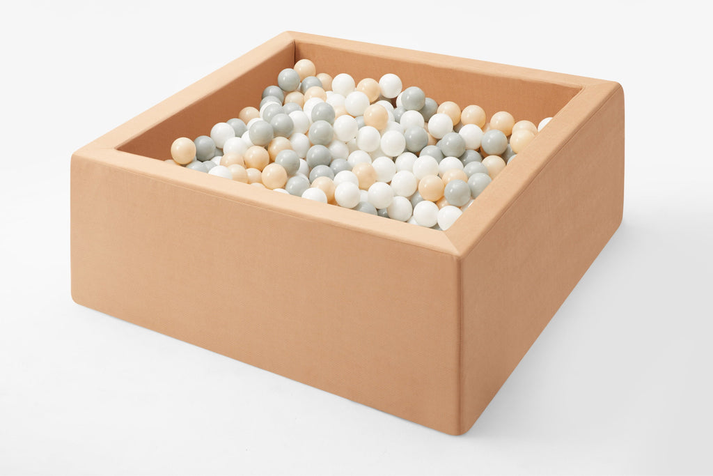 TumbleHouse Ball Pit Moon Pod