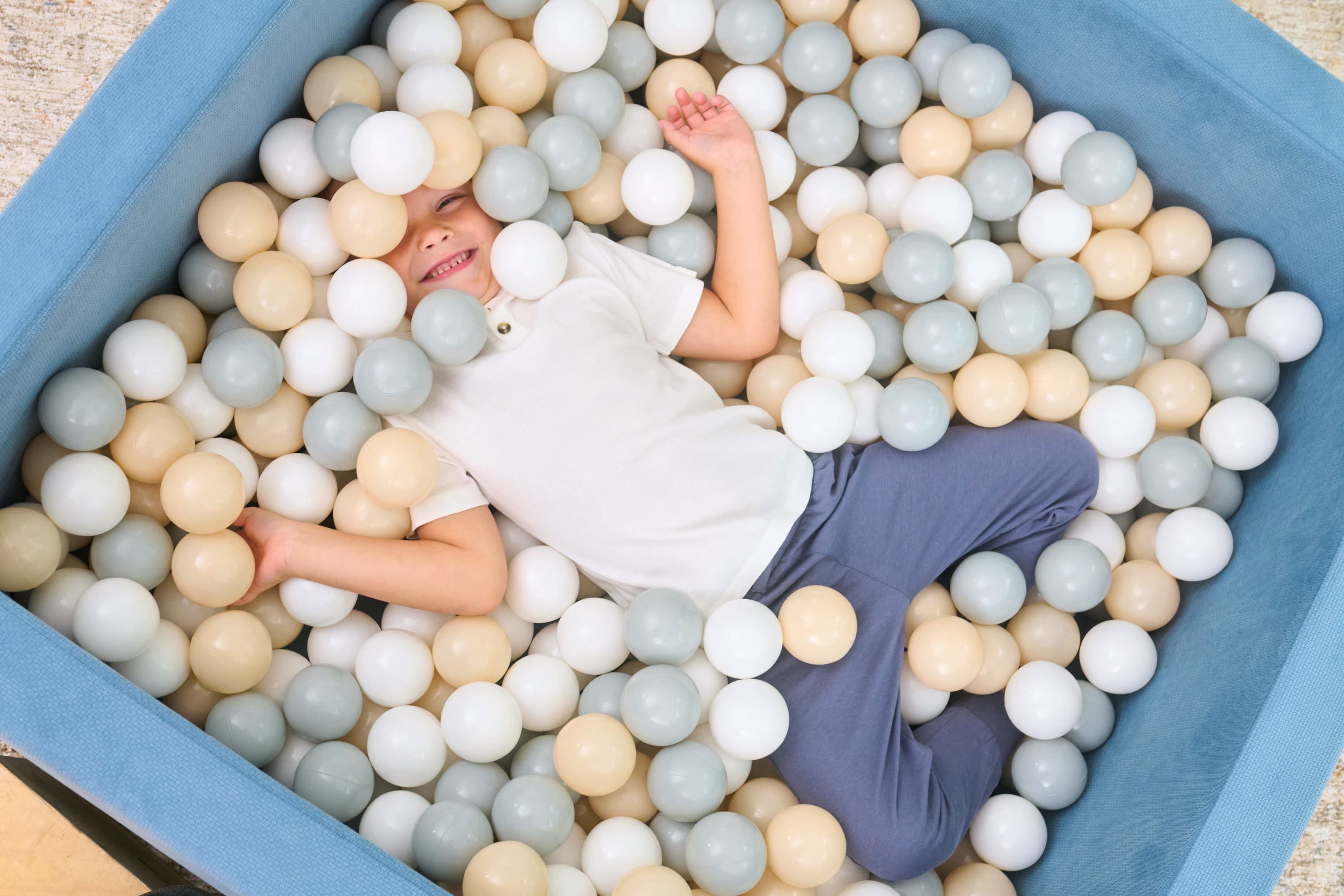 TumbleHouse Ball Pit Moon Pod