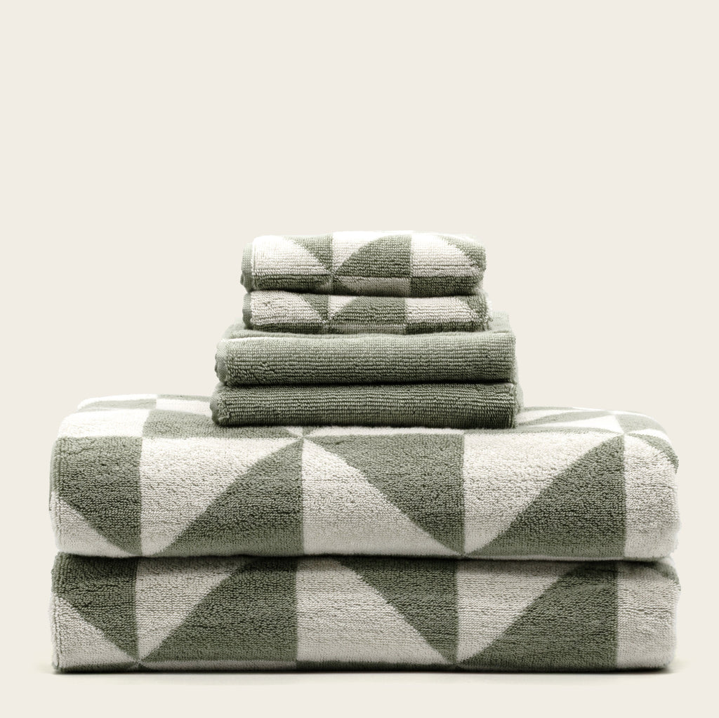Umbra Towels Italic